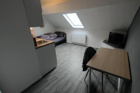Studio "Sous Les Toits", Proche Hyper Centre Et Commerces ! فالنسيان المظهر الخارجي الصورة